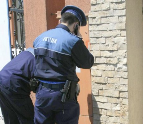 Poliţişti au ieşit în stradă: au 